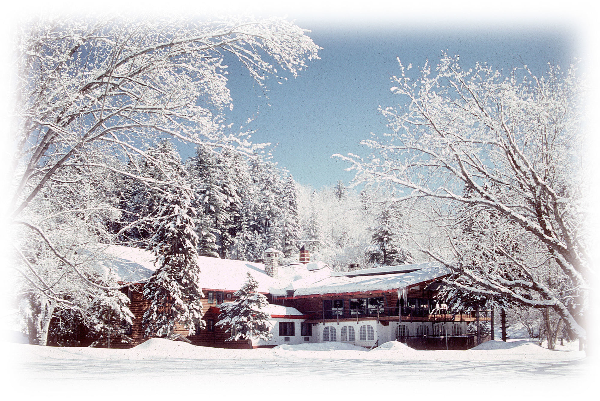 Auberge Alpine Inn Sainte-Adèle Exterior foto